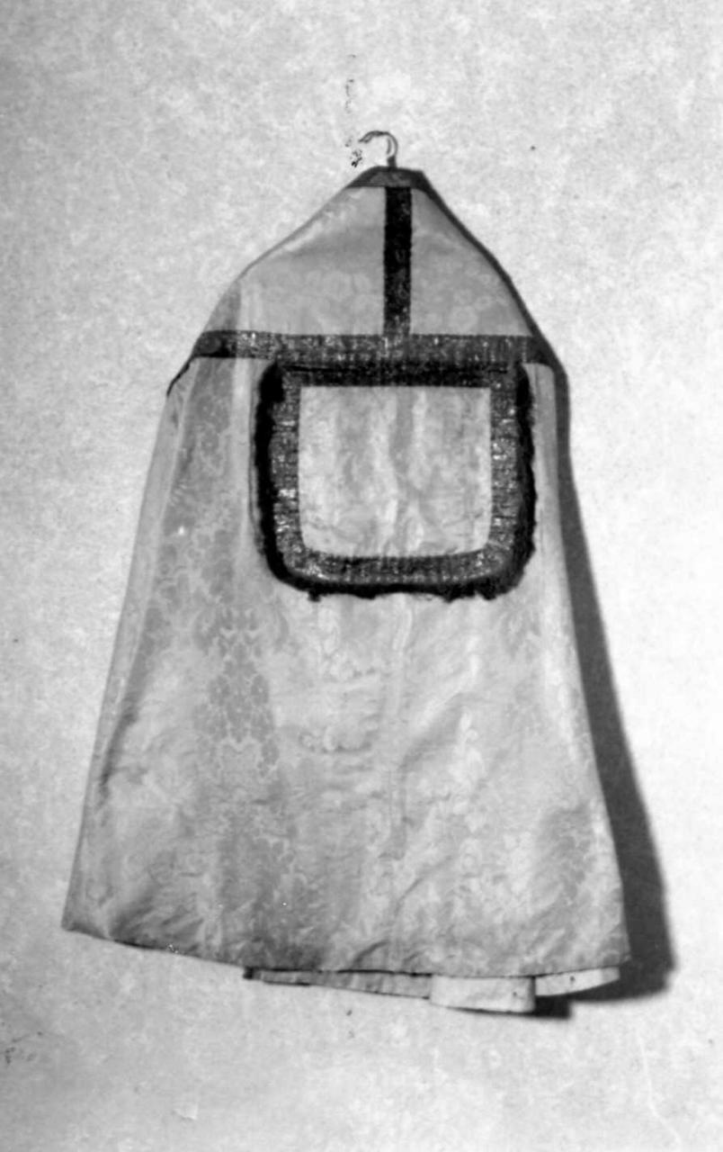 piviale - manifattura emiliana (sec. XIX)