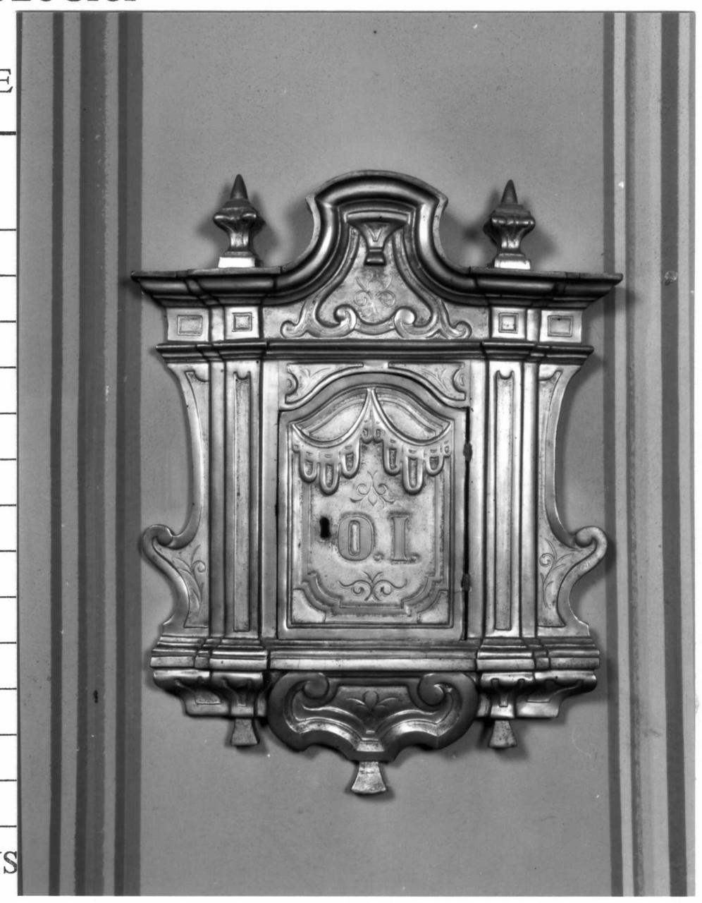 anta di armadietto per oli santi - bottega reggiana (prima metà sec. XIX)