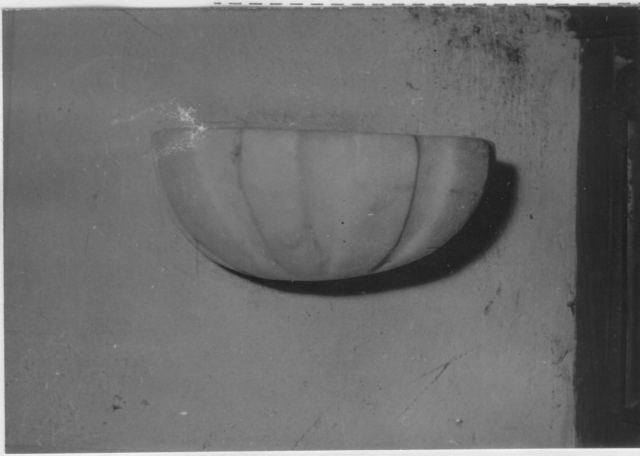 acquasantiera - bottega toscana (inizio sec. XIX)