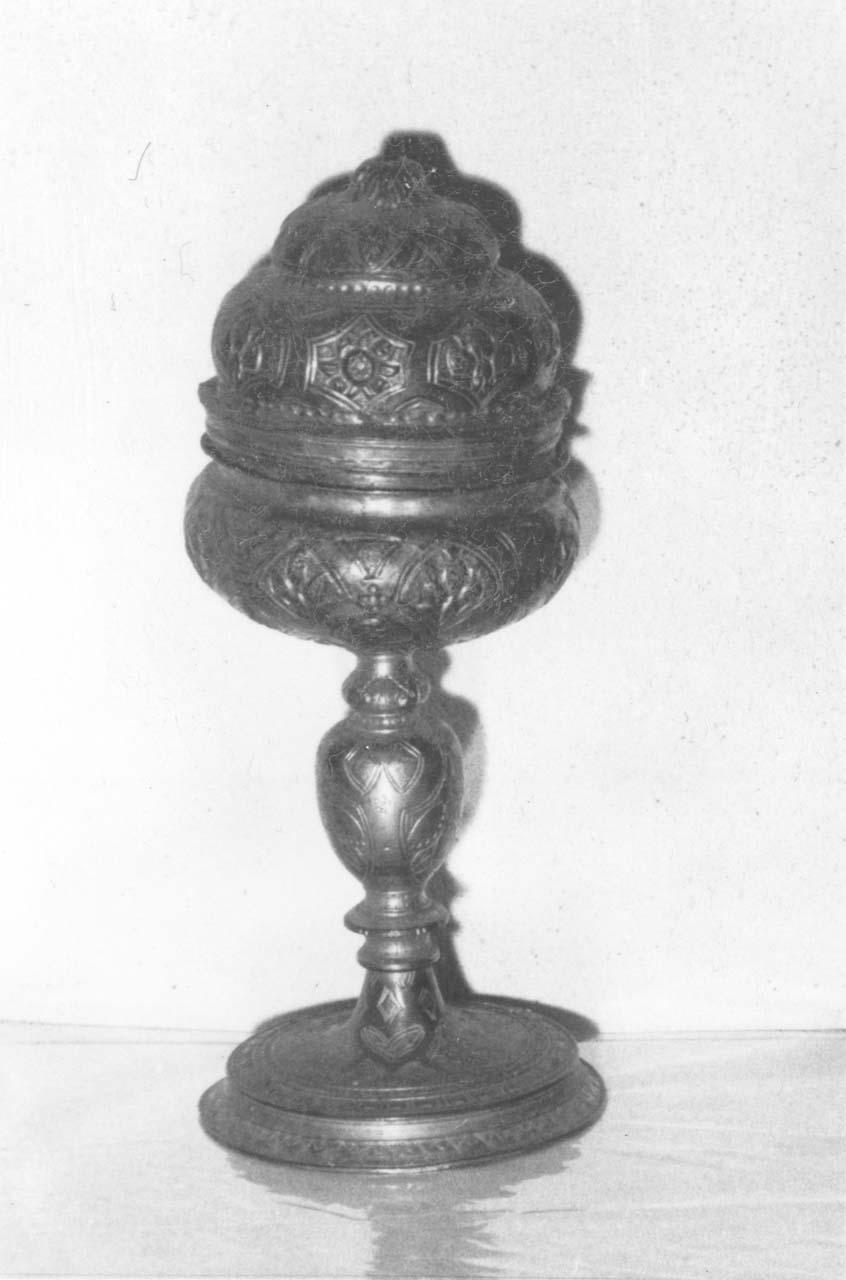 pisside - bottega emiliana (metà sec. XVI)