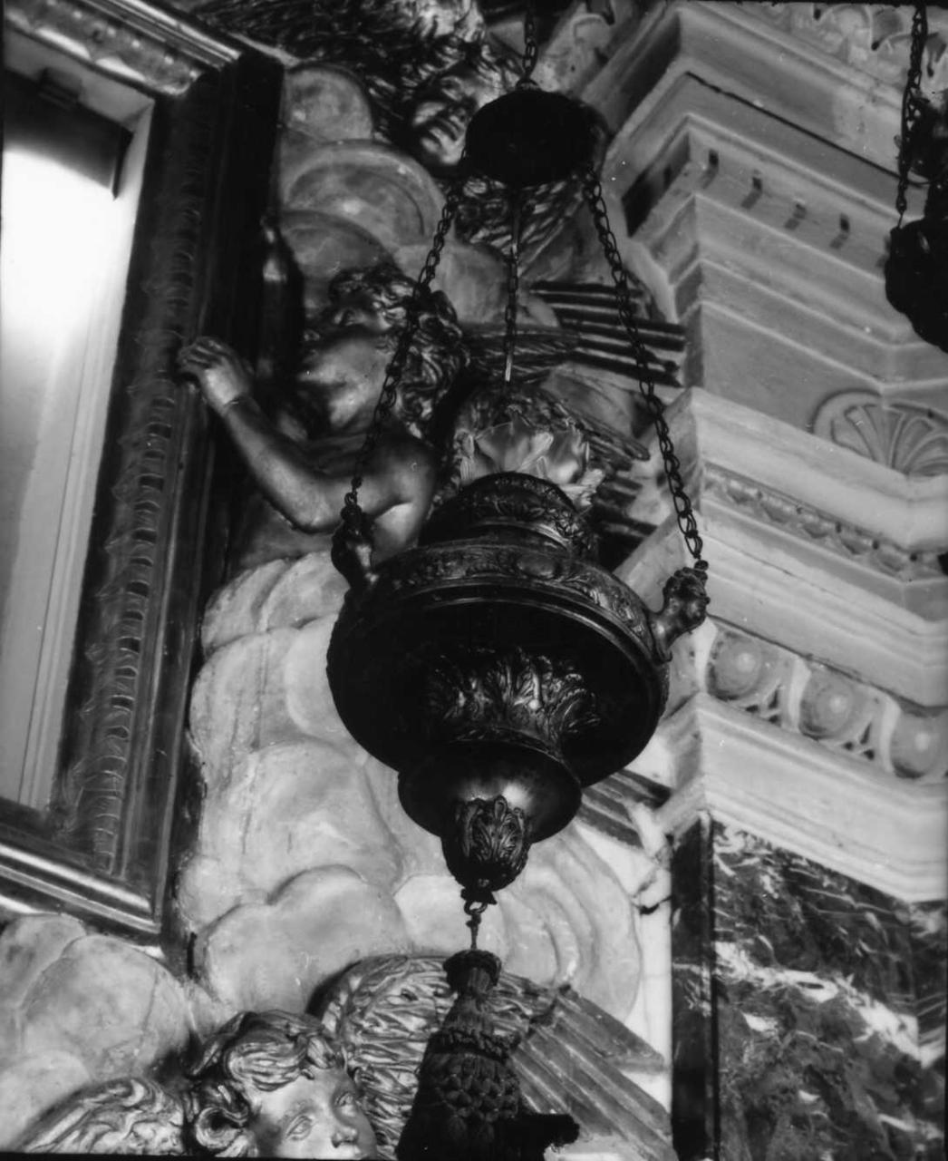 lampada pensile a vaso - bottega emiliana (fine/inizio secc. XVIII/ XIX)