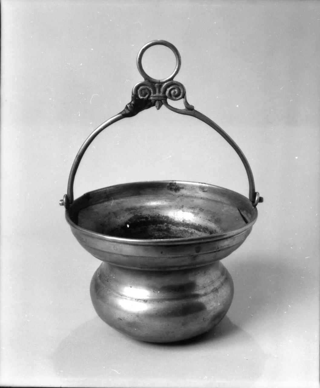 secchiello per l'acqua benedetta - bottega emiliana (prima metà sec. XIX)