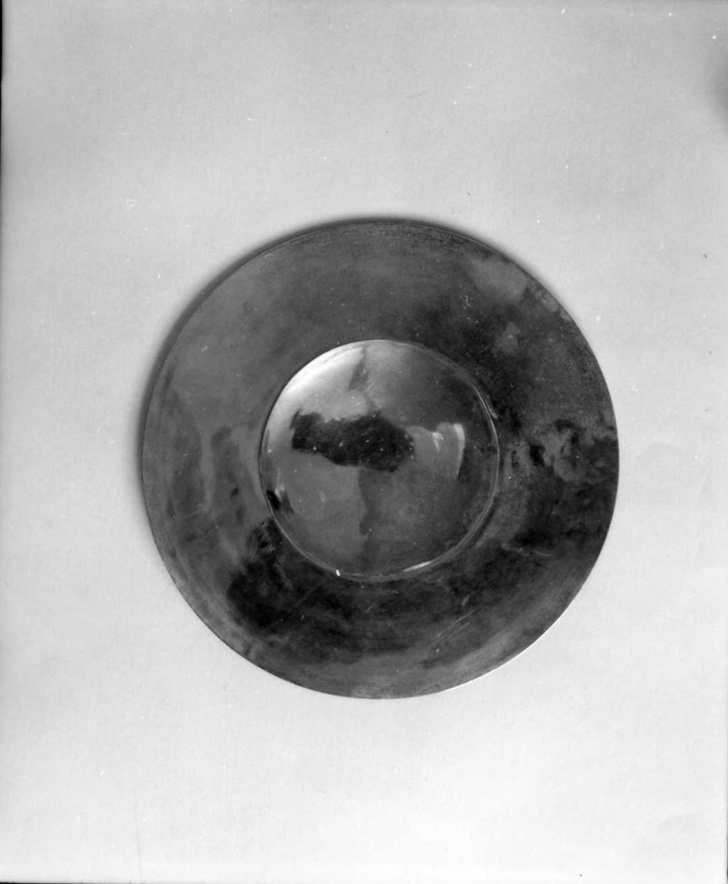 patena - bottega emiliana (seconda metà sec. XIX)