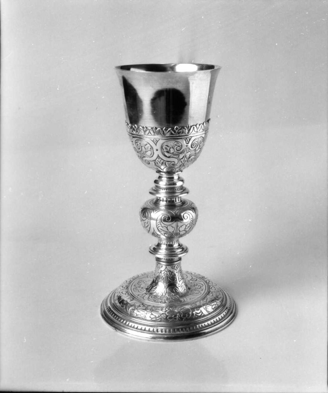 calice - produzione italiana (primo quarto sec. XX)