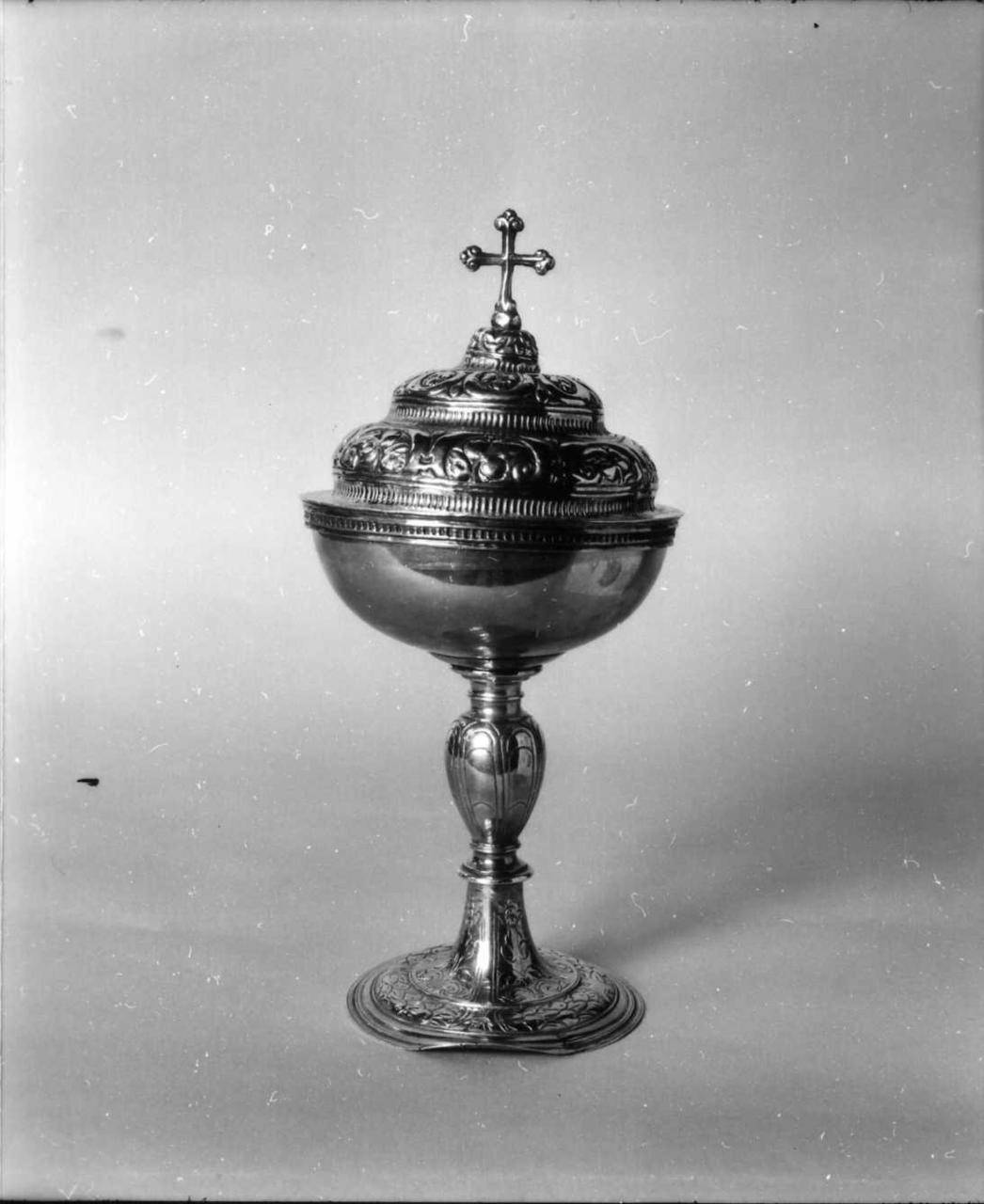 pisside - bottega emiliana (fine/inizio secc. XIX/ XX)