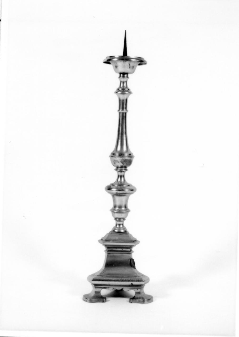 candeliere d'altare, serie - bottega modenese (sec. XX)