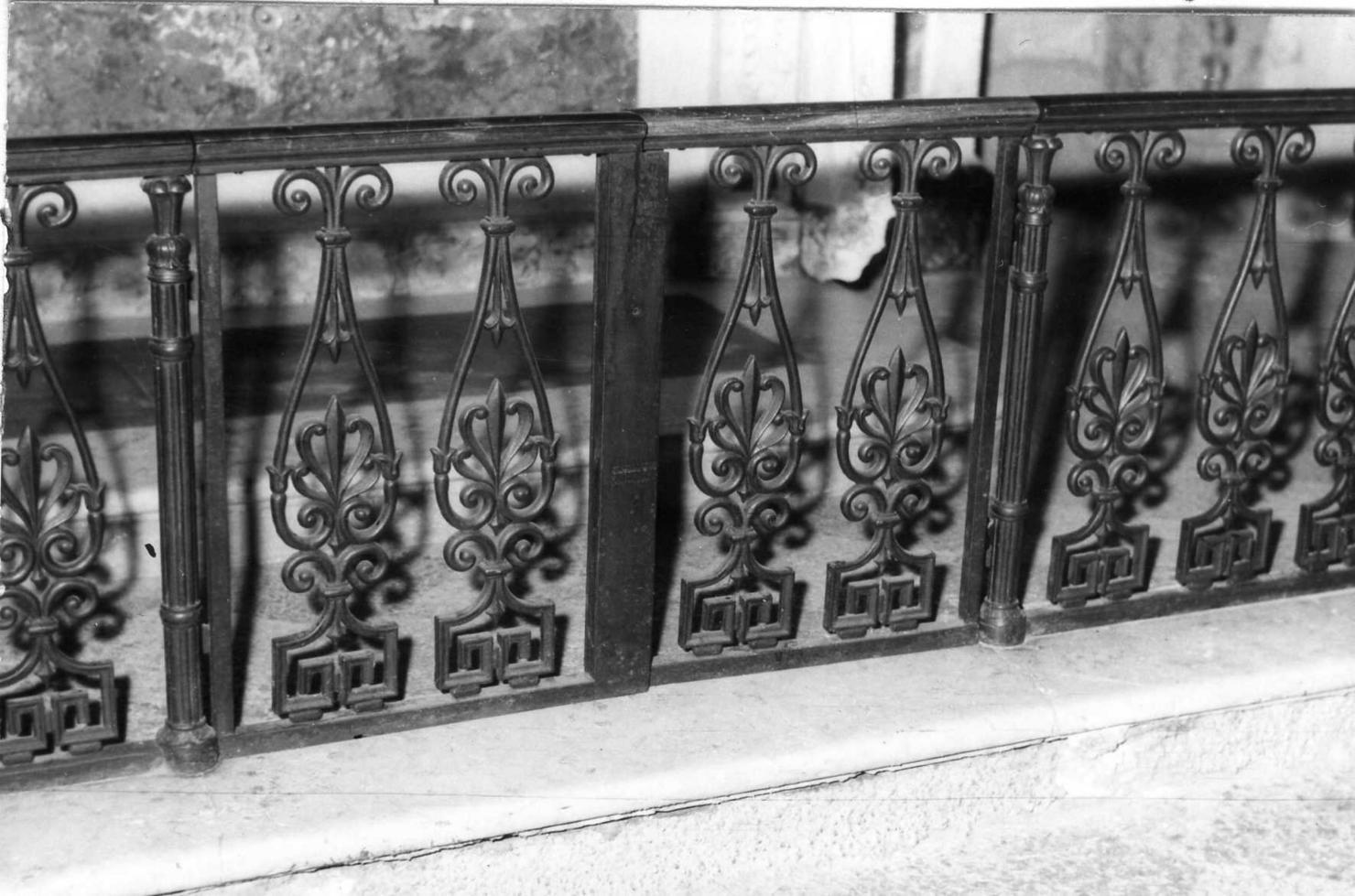 balaustrata di cappella, serie - bottega modenese (seconda metà sec. XIX)