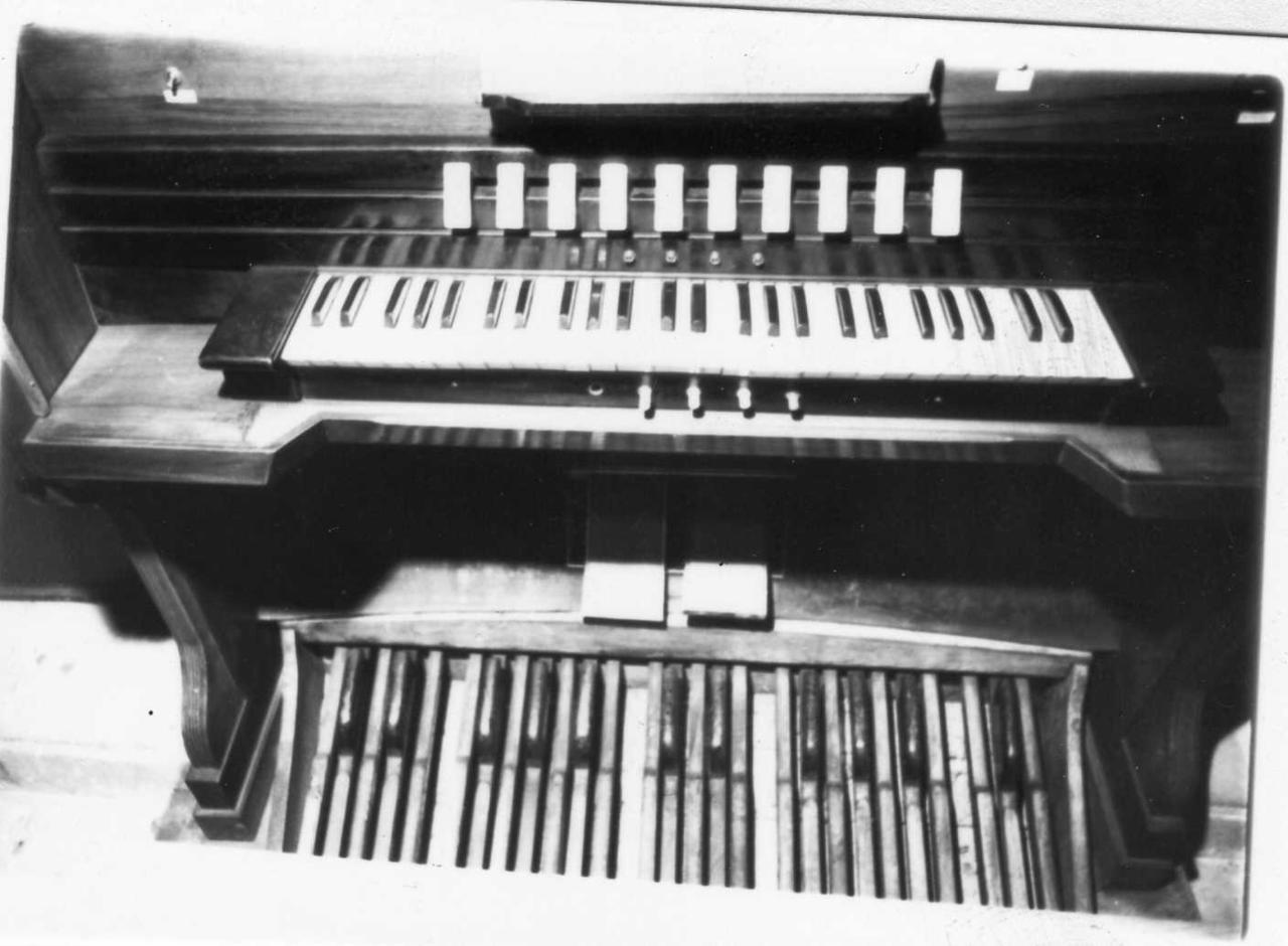 organo di Veratti Alessandro (fine/inizio secc. XIX/ XX)