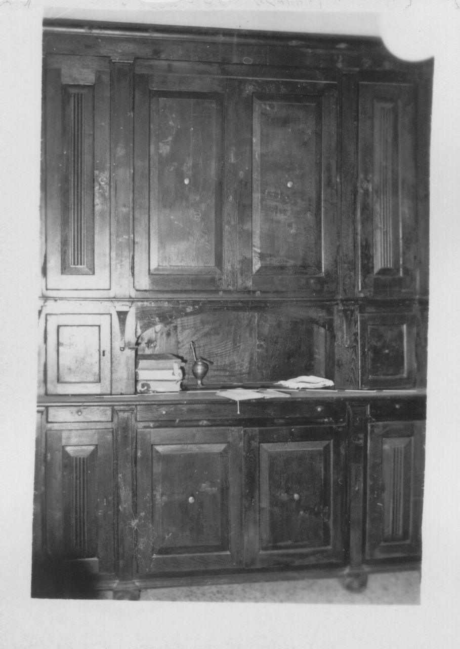 armadio - bottega emiliana (metà sec. XIX)