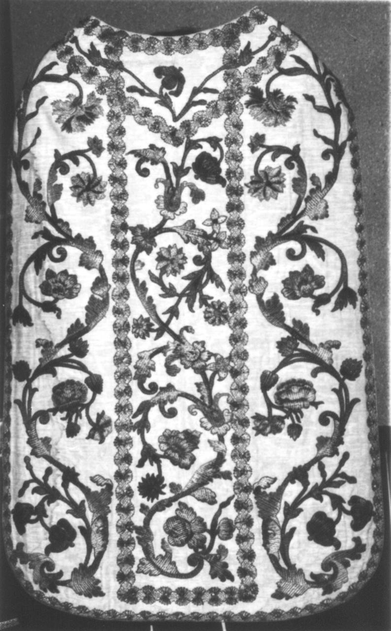 paramento liturgico - manifattura italiana (sec. XVIII, sec. XX)