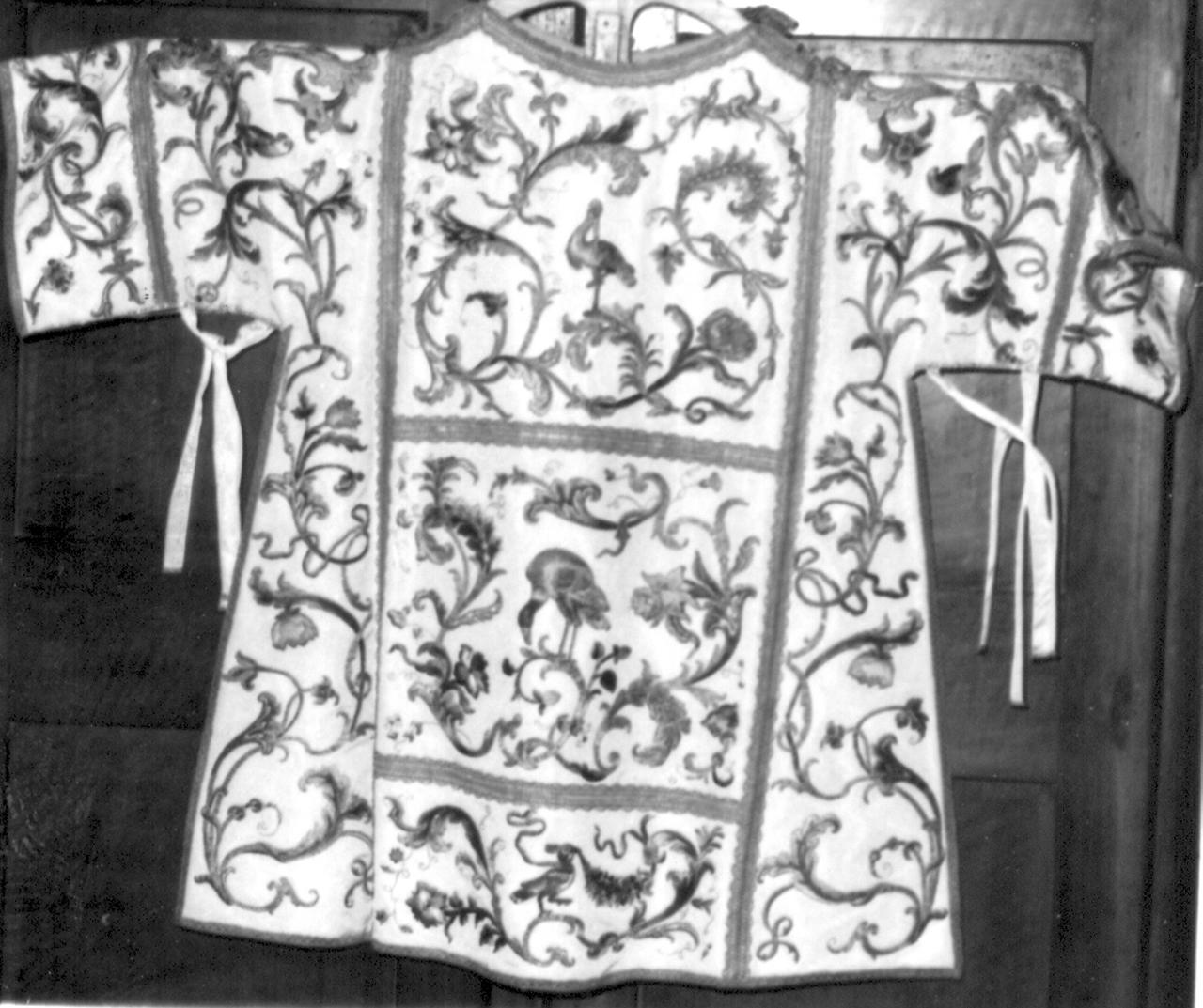 paramento liturgico - manifattura italiana (sec. XVIII, sec. XX)