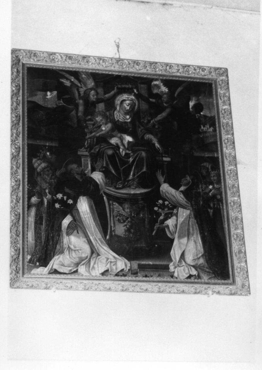 Madonna del Rosario con San Domenico e Santa Caterina da Siena (dipinto) di Magnanini Ascanio (fine sec. XVI)