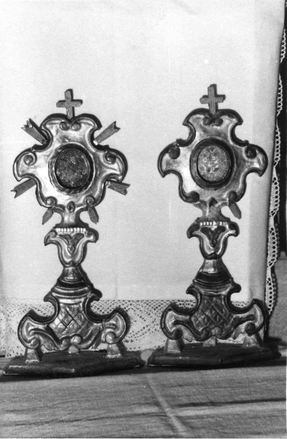 reliquiario - a ostensorio, serie - bottega modenese (seconda metà sec. XVIII)