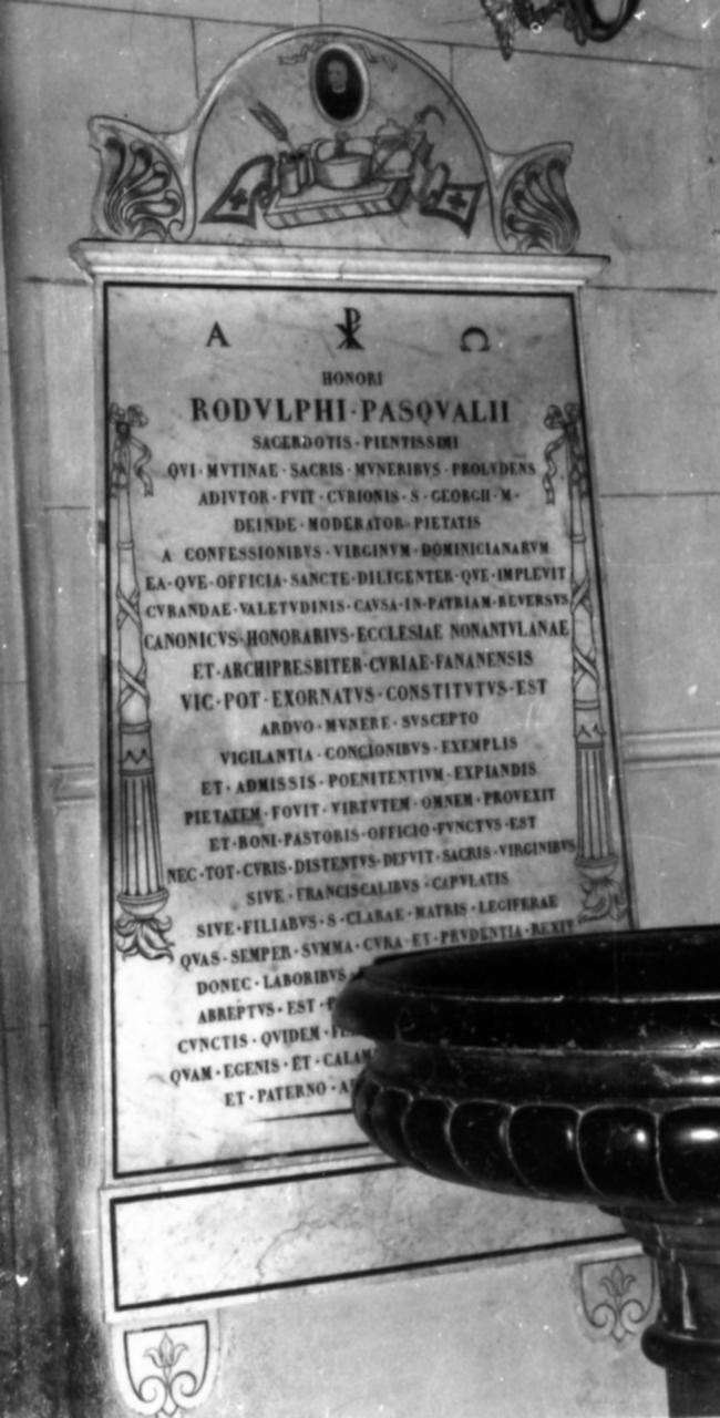 lapide tombale - bottega Italia centro-settentrionale (ultimo quarto sec. XIX)