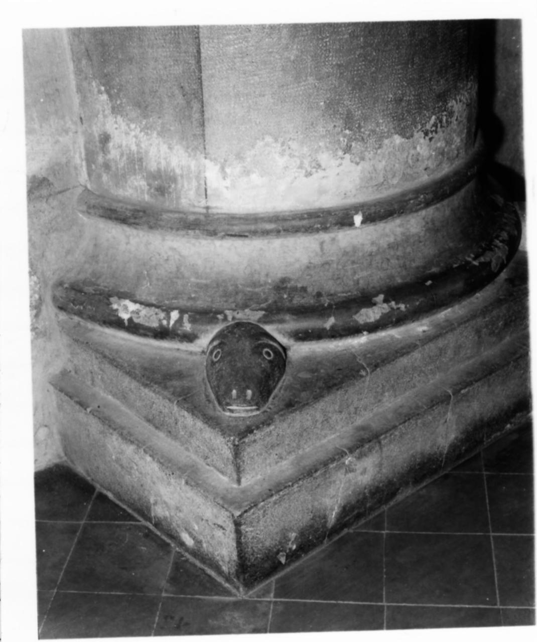 base di pilastro, insieme - bottega modenese (prima metà sec. XIII)