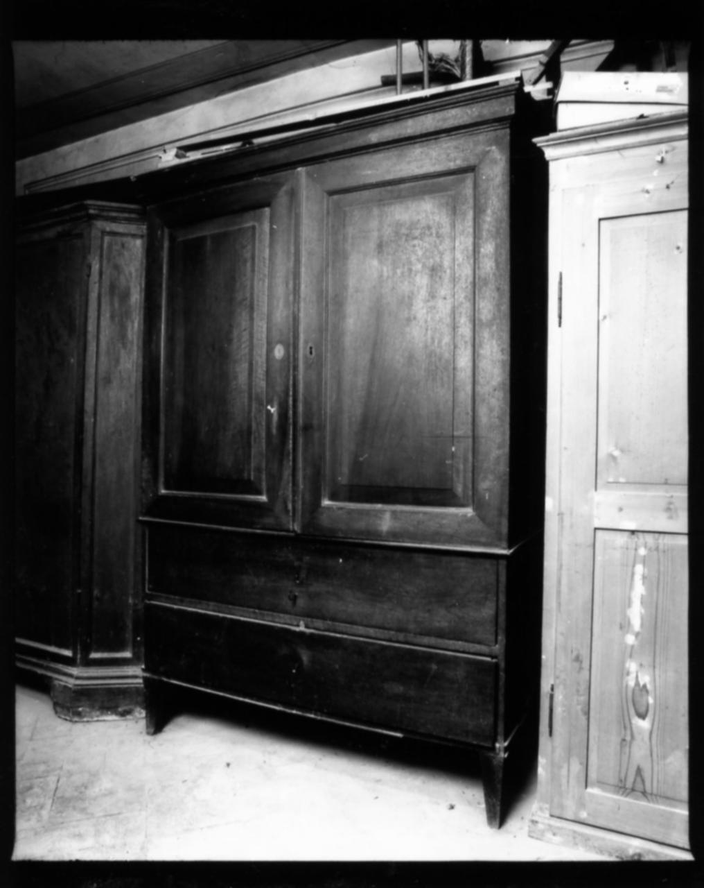 armadio - bottega emiliana (fine/inizio secc. XVIII/ XIX)