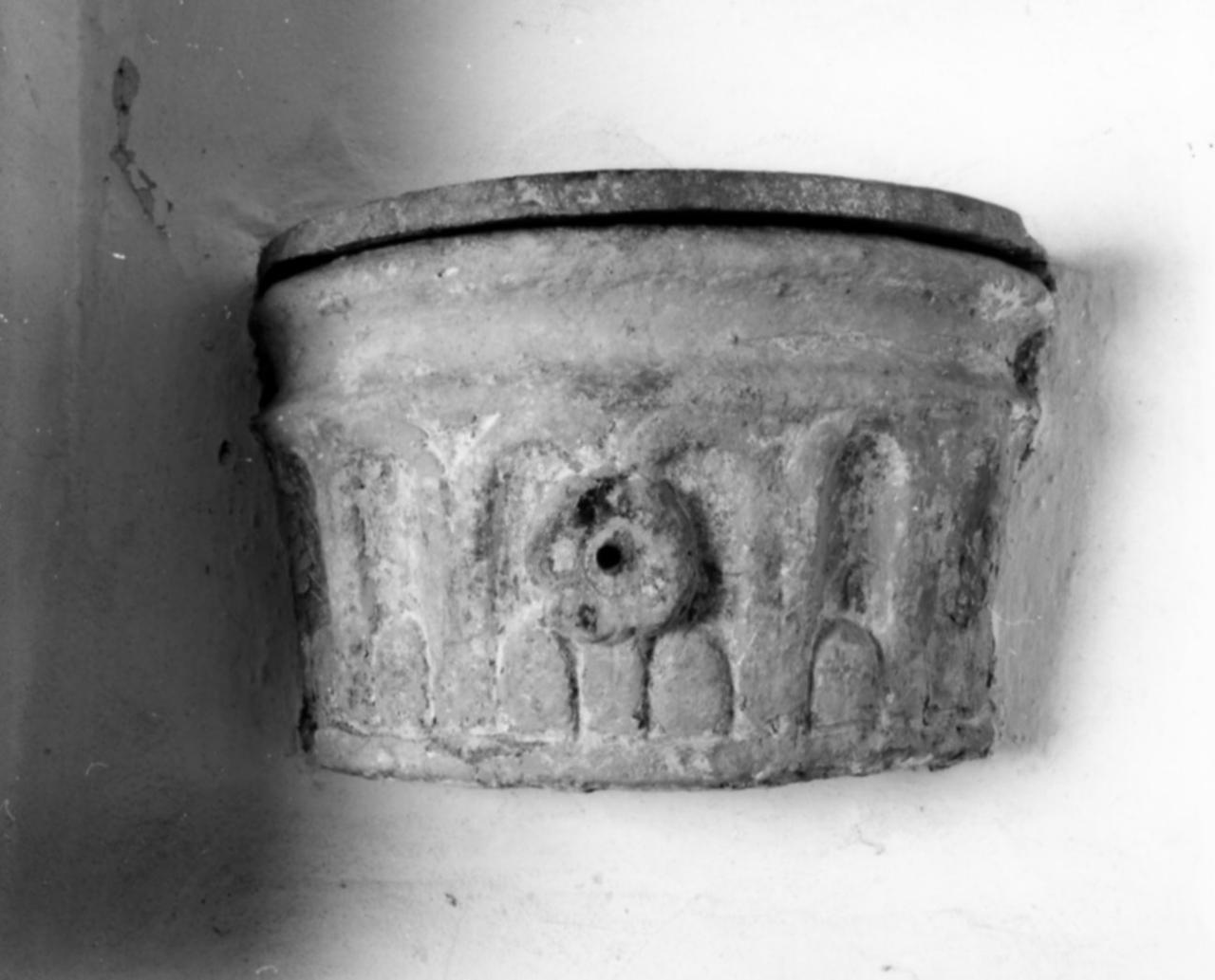 vasca - bottega modenese (sec. XVI)