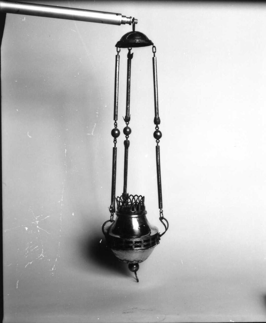 lampada pensile - bottega modenese (prima metà sec. XIX)
