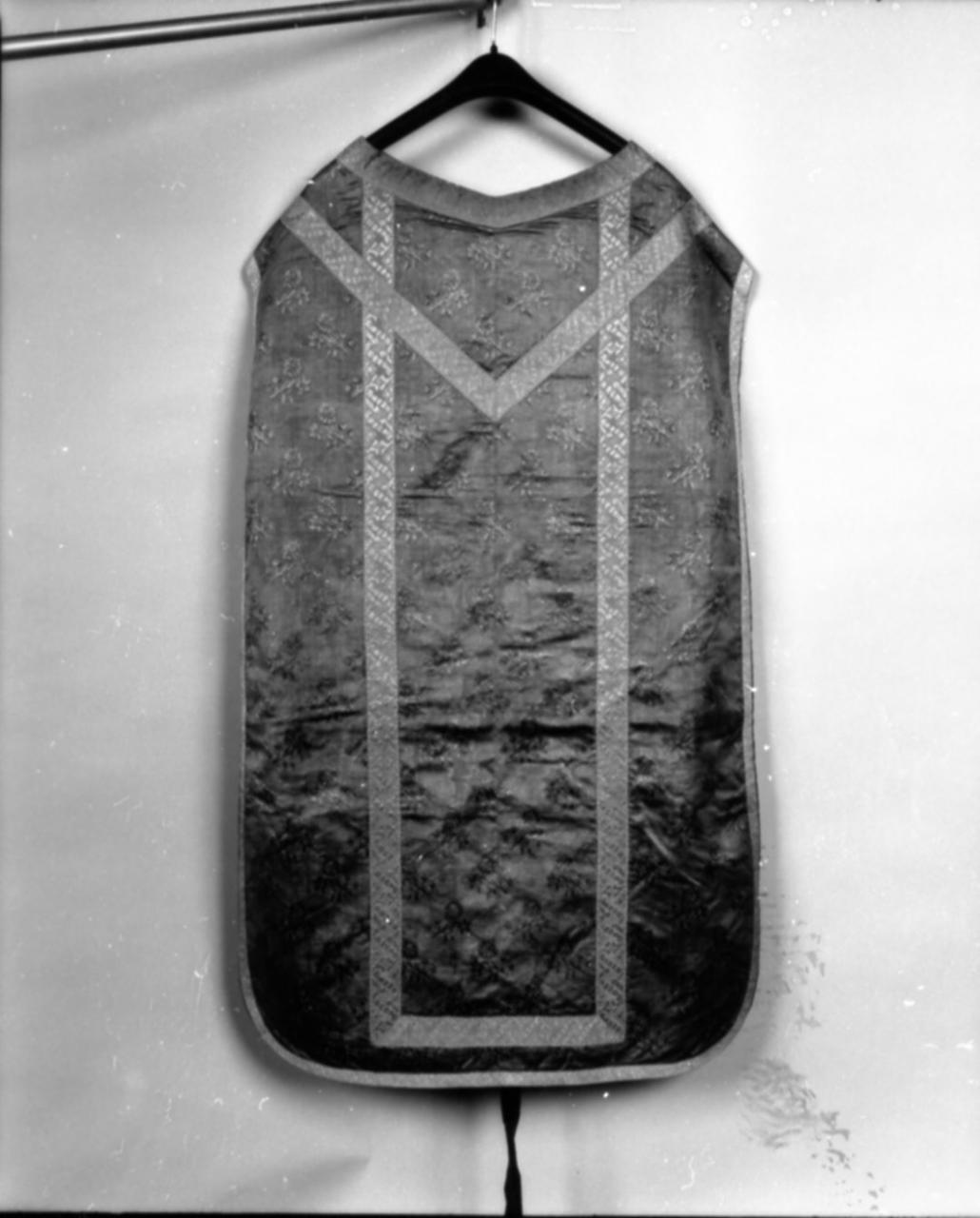 paramento liturgico, insieme - manifattura italiana (secc. XVIII/ XIX)