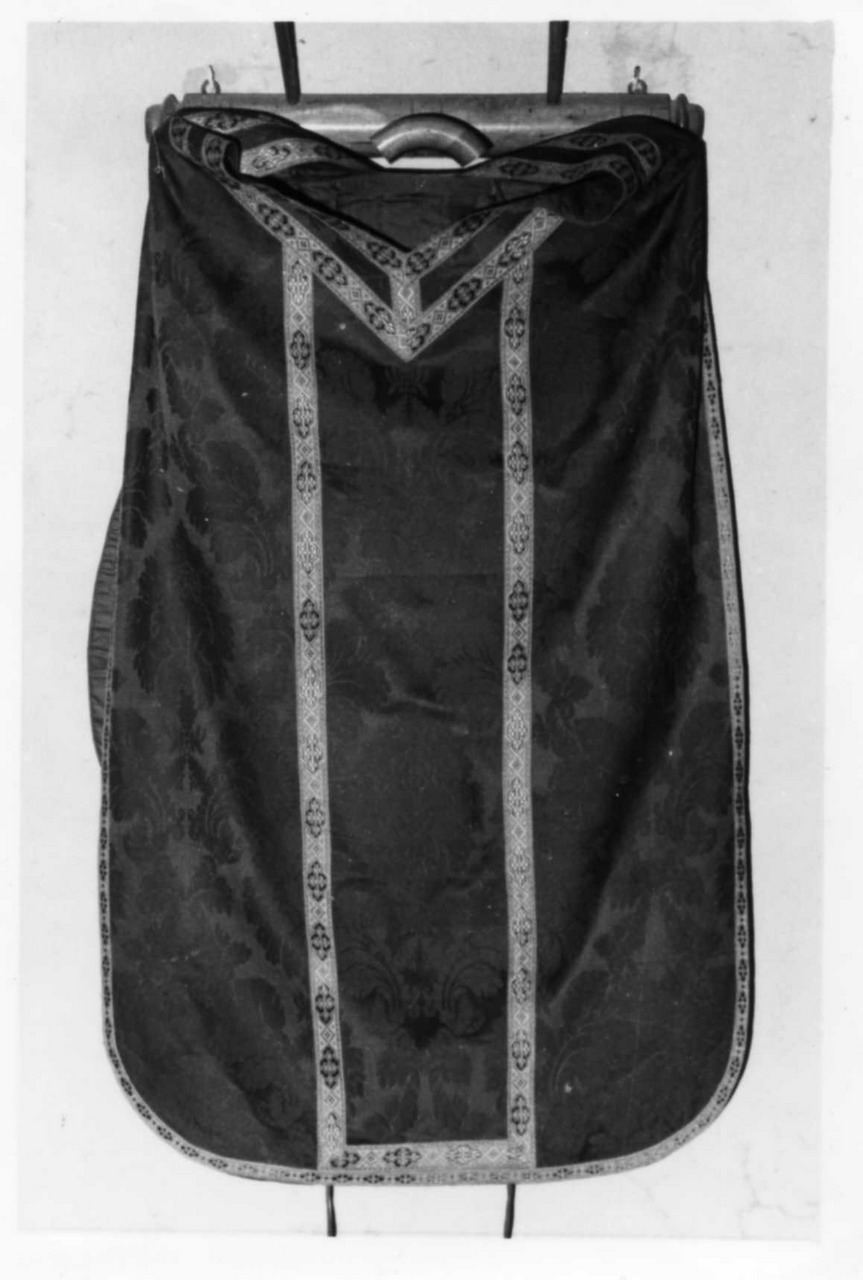 motivi decorativi vegetali a palmette (pianeta) - manifattura italiana (prima metà sec. XIX)