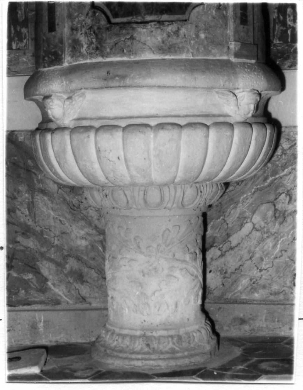 fonte battesimale - bottega modenese (metà, prima metà sec. XVI, sec. XIX)