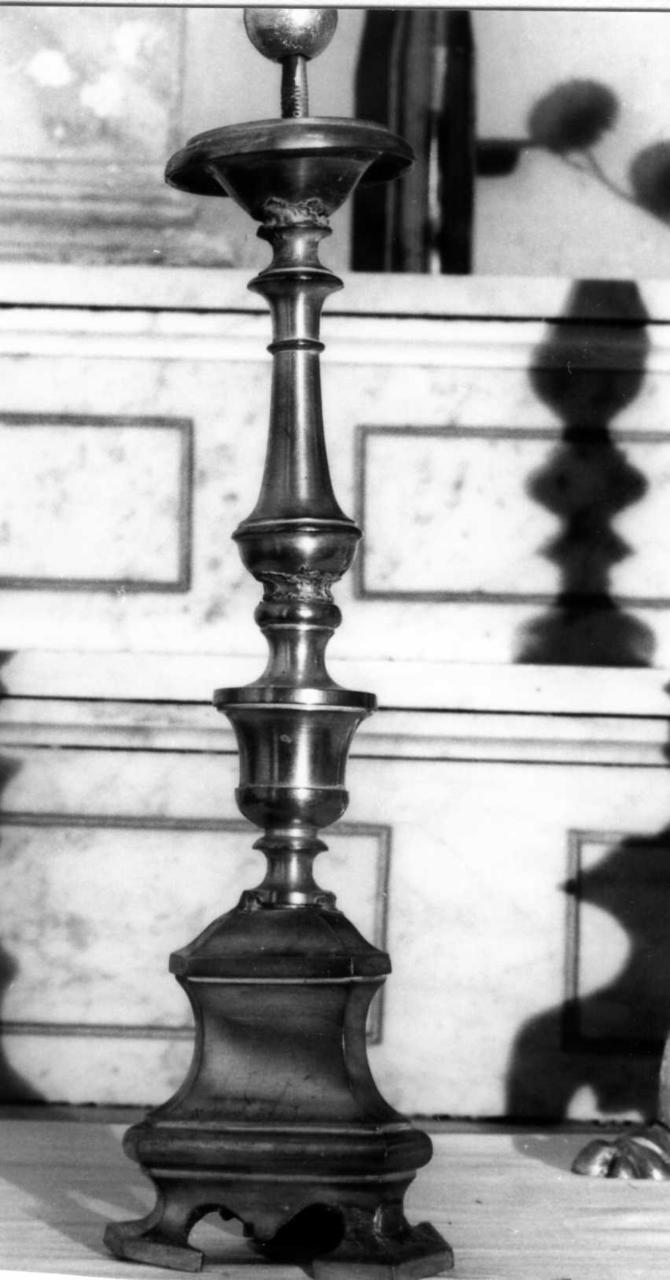 candeliere, serie - bottega bolognese (prima metà sec. XVIII)