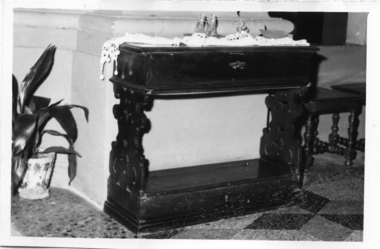 tavolino - bottega modenese (inizio sec. XVIII)