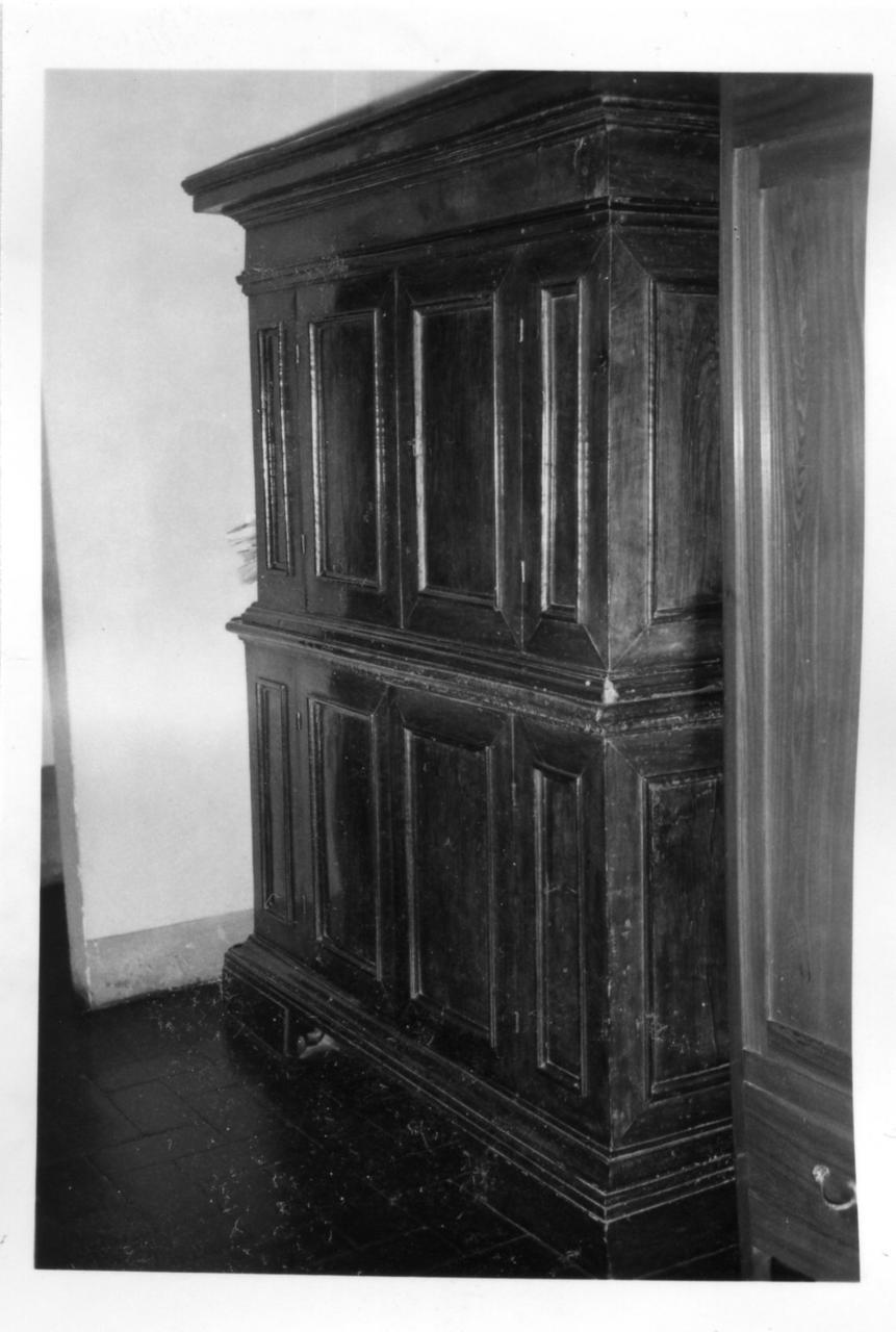 armadio - bottega emiliana (seconda metà sec. XVII)