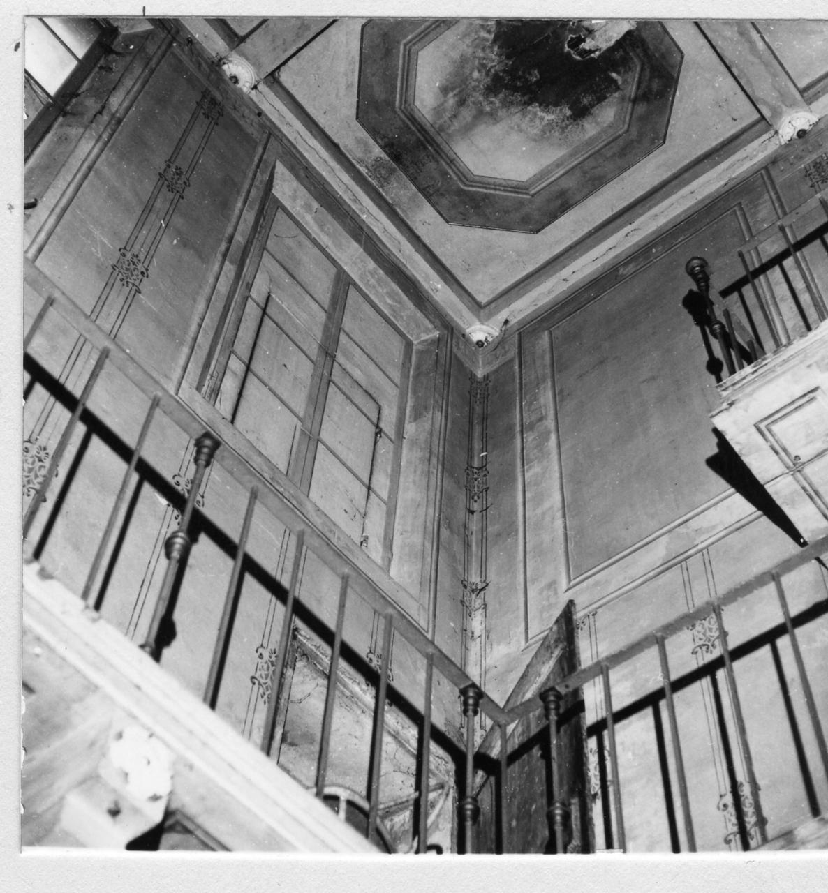 decorazione plastico-pittorica - bottega reggiana (prima metà sec. XIX)