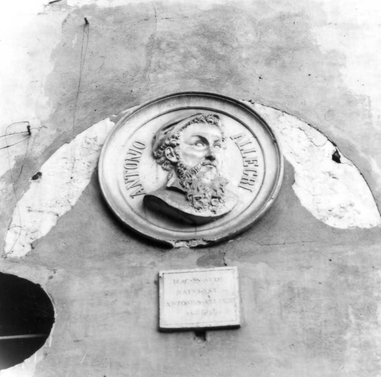 ritratto del Correggio (medaglione portaritratto) di Casalgrandi Eusebio (seconda metà sec. XIX)