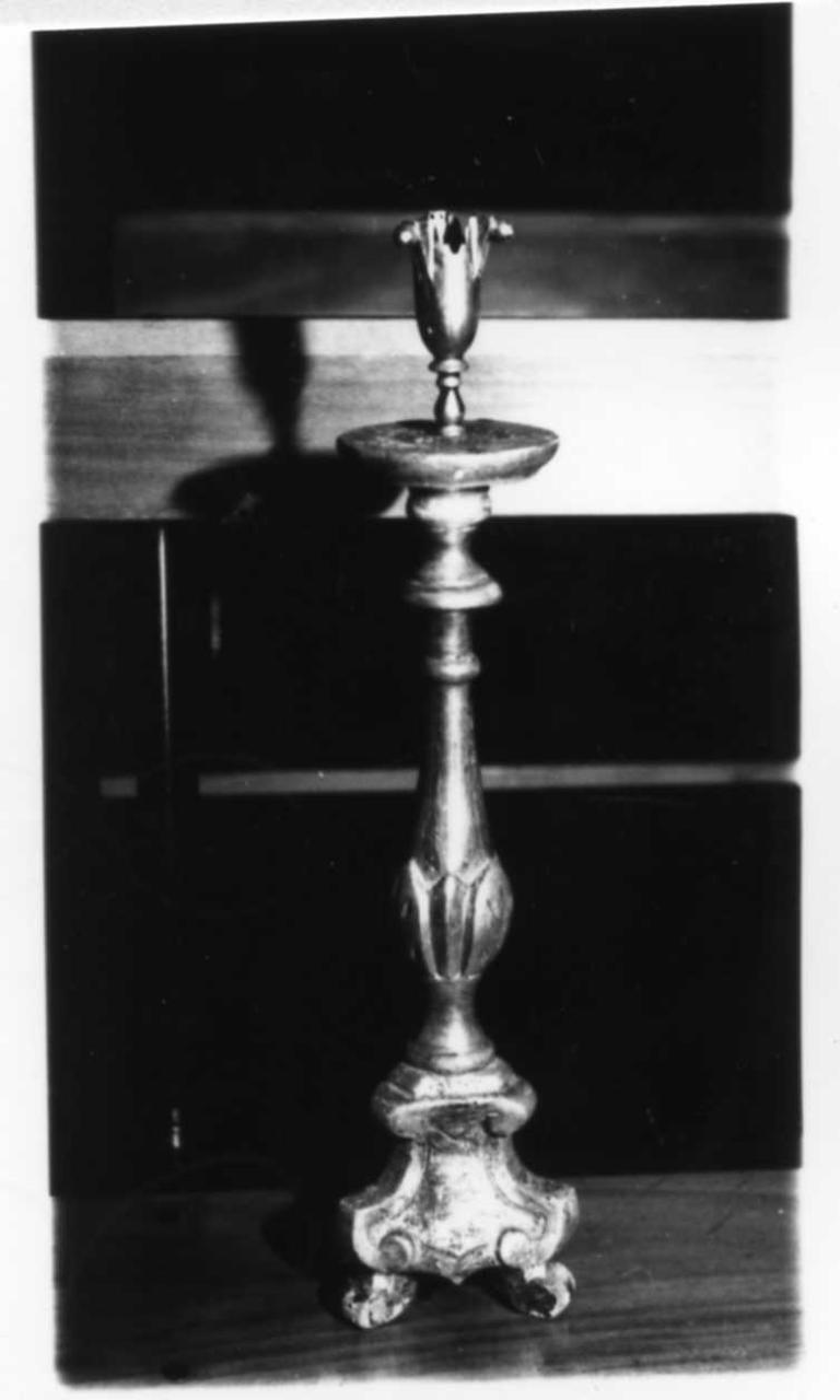 motivi decorativi a volute (candeliere, serie) - bottega emiliana (fine/inizio secc. XVIII/ XIX)