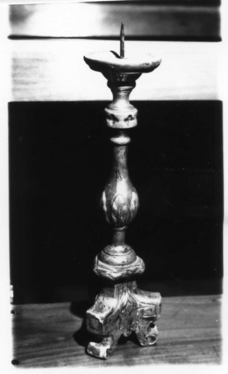 motivi decorativi a volute (candeliere, serie) - bottega emiliana (fine/inizio secc. XVIII/ XIX)