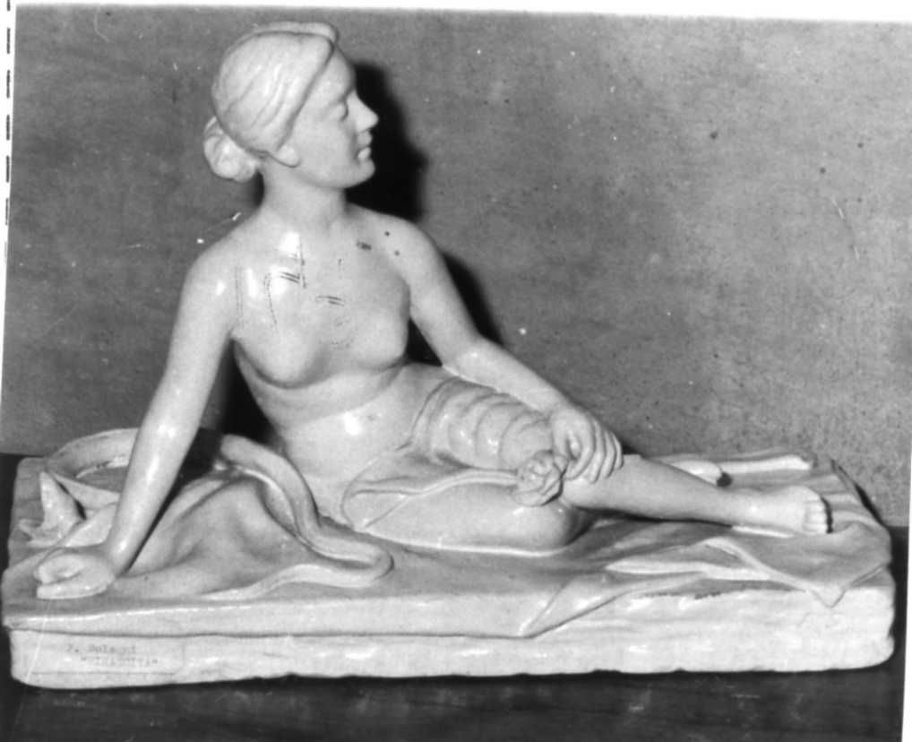 giovane donna (scultura) di Sologni Francesco (primo quarto sec. XX)