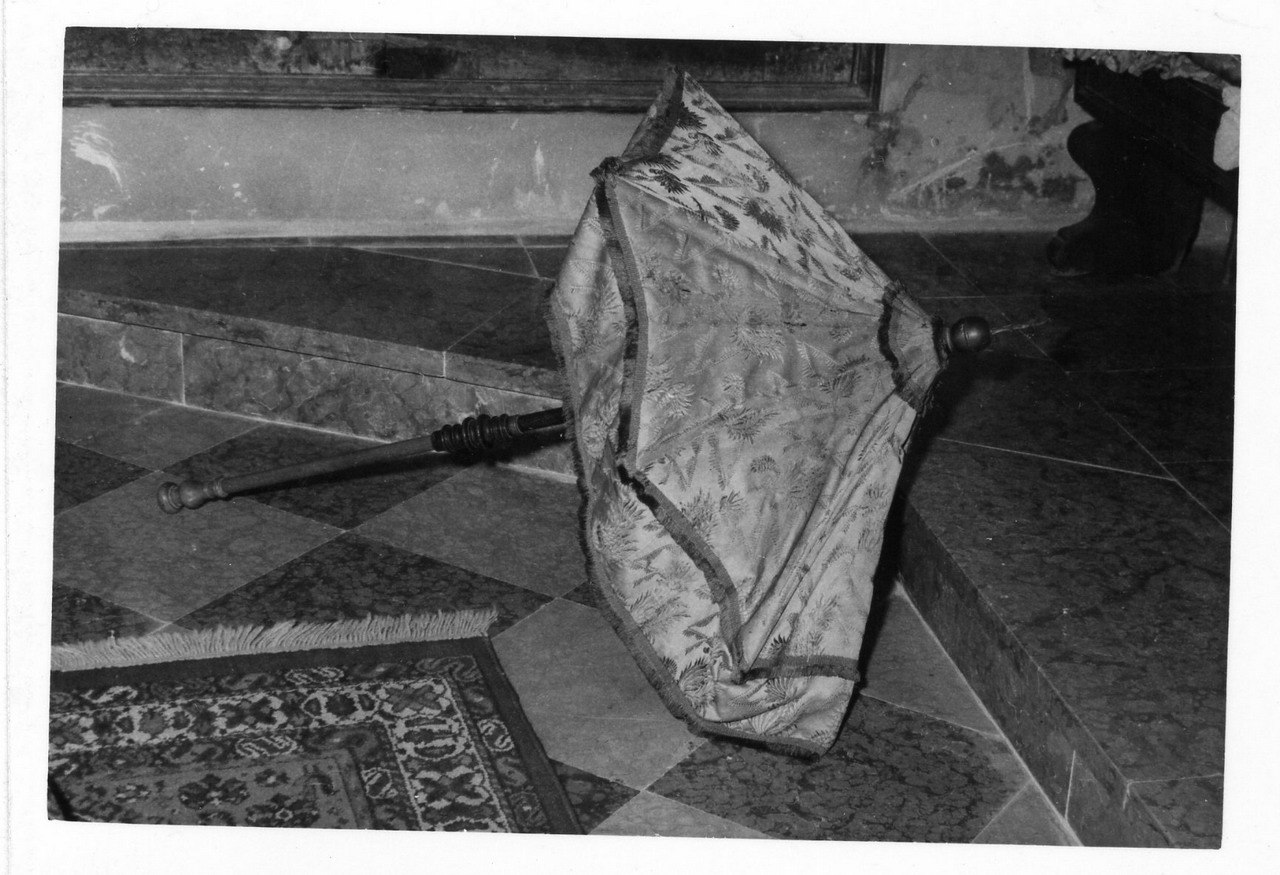 motivo decorativo floreale (ombrellino processionale) - bottega reggiana (sec. XVIII)