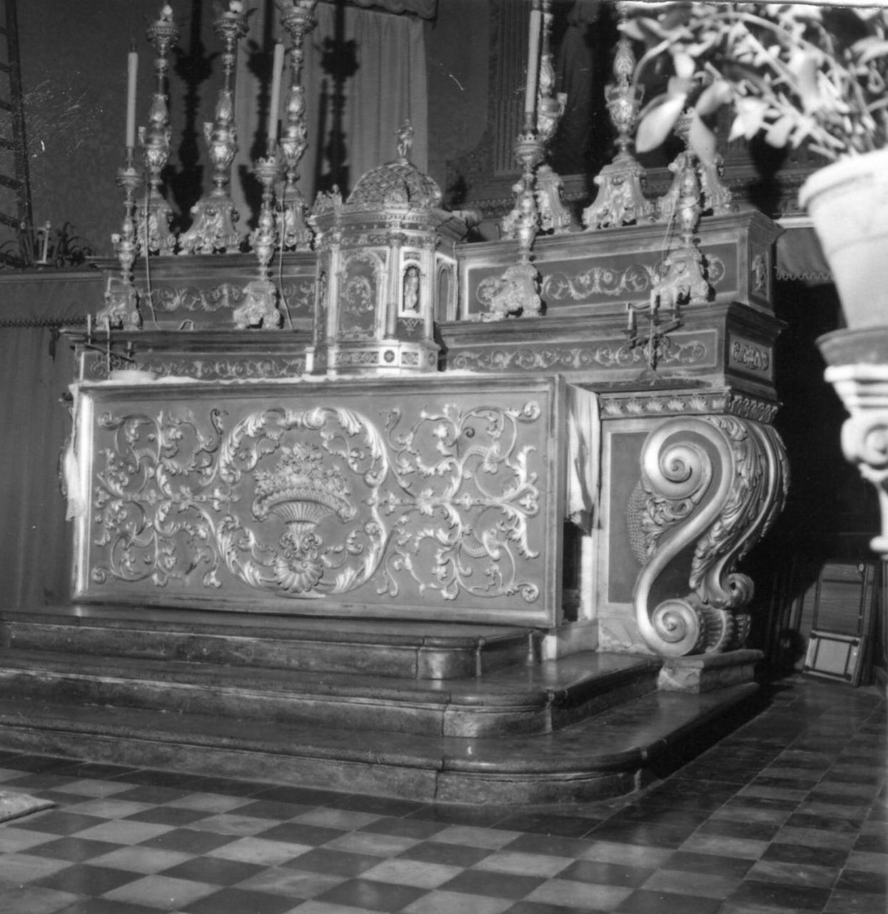 altare maggiore di Cavecchi Vincenzo, Messori Antonio (sec. XIX)