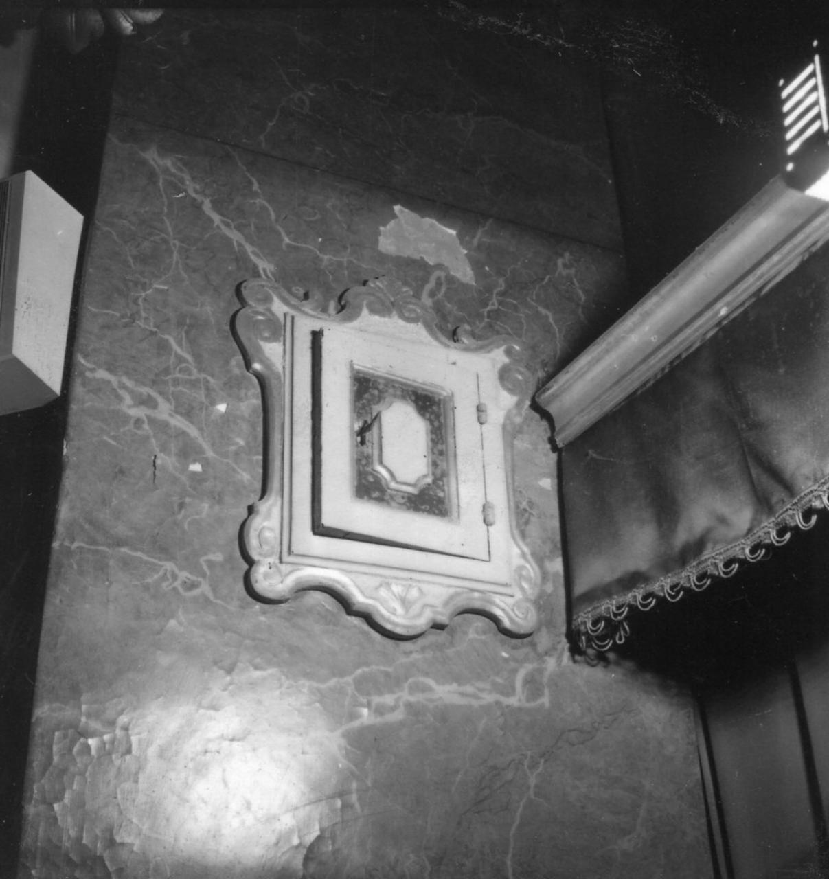 tabernacolo murale, serie - bottega emiliana (sec. XVIII)