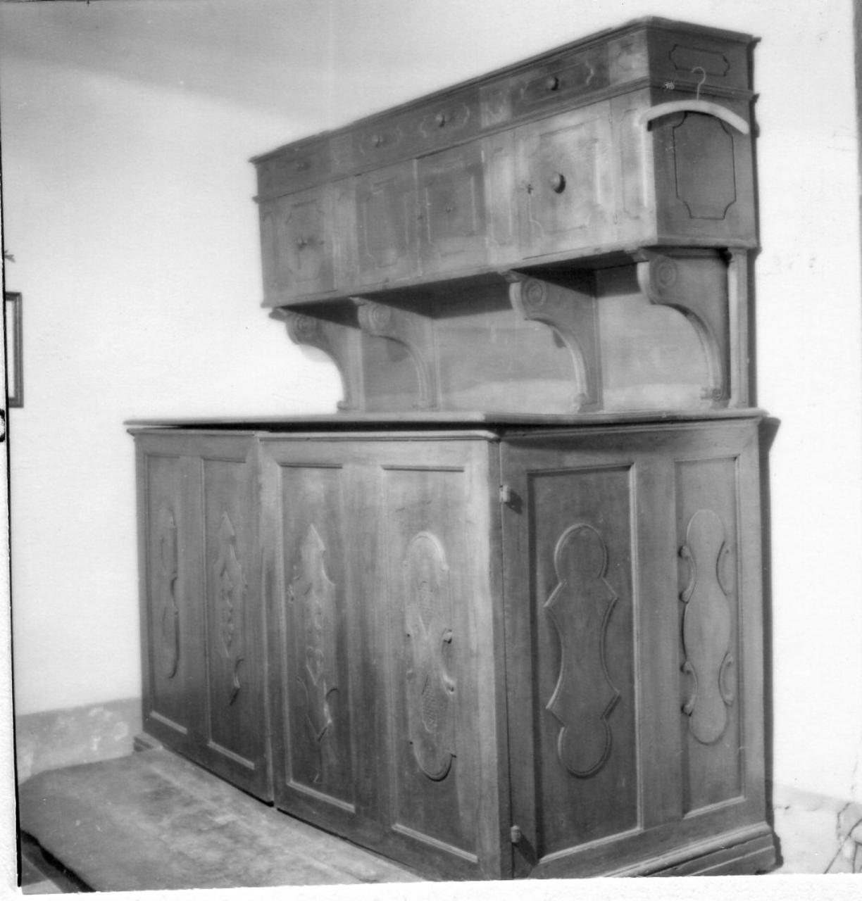 mobile da sacrestia - bottega reggiana (sec. XVIII)