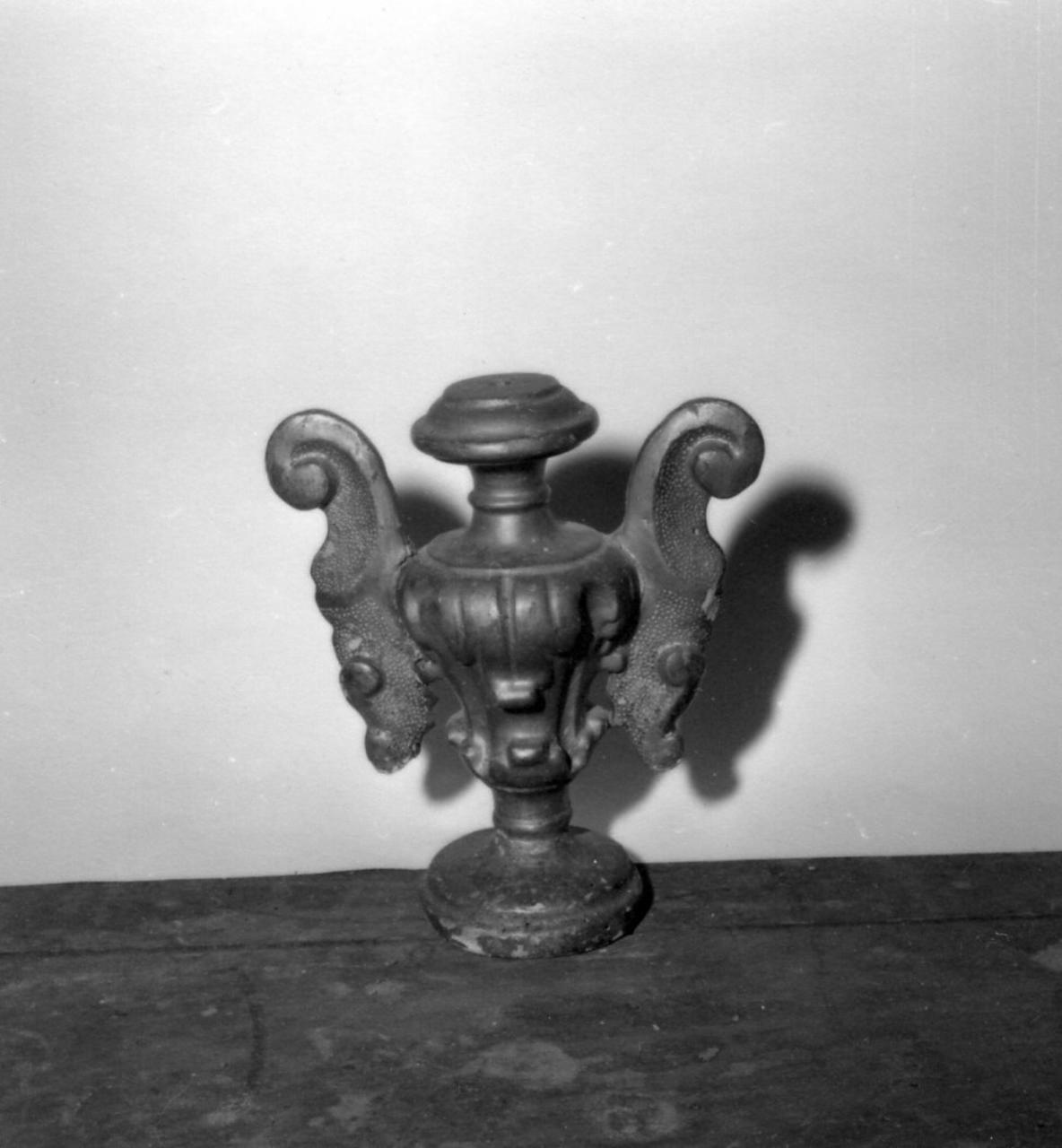 vaso, serie - bottega emiliana (sec. XVIII)