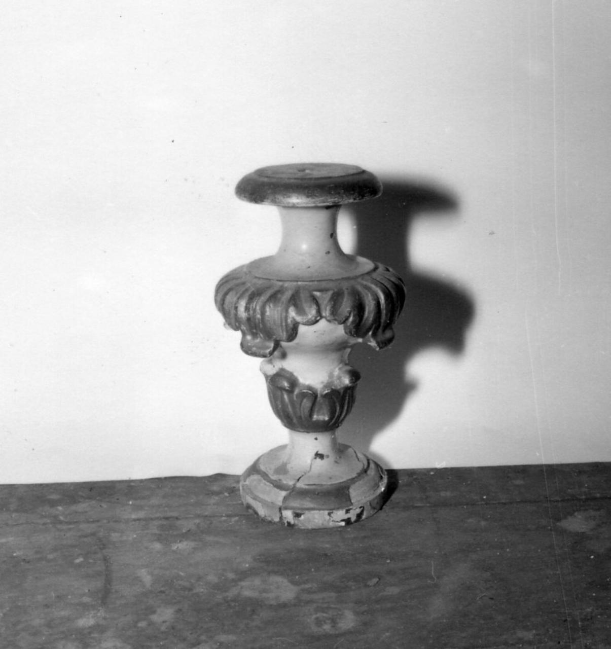 vaso, serie - bottega emiliana (sec. XVIII)