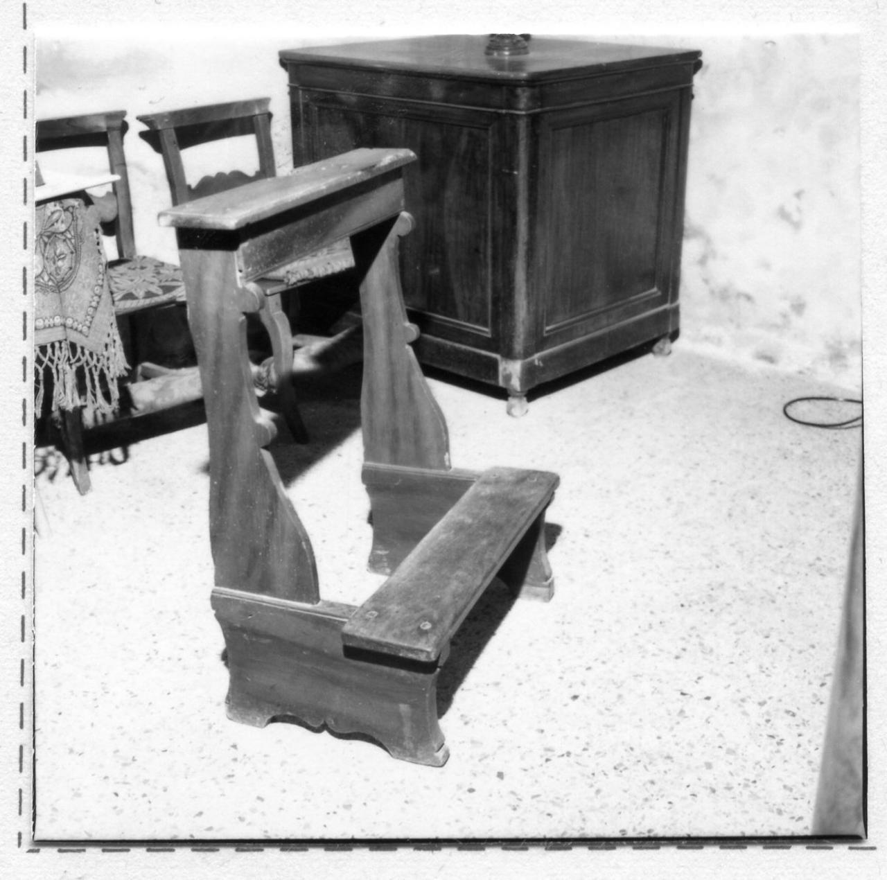 inginocchiatoio - bottega reggiana (sec. XIX)