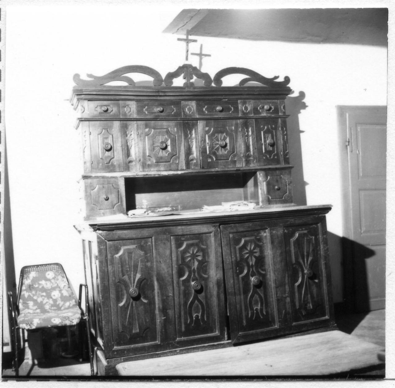 mobile da sacrestia - bottega reggiana (inizio sec. XVIII)