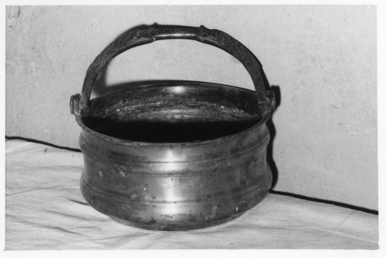 secchiello per l'acqua benedetta - bottega reggiana (sec. XVII)