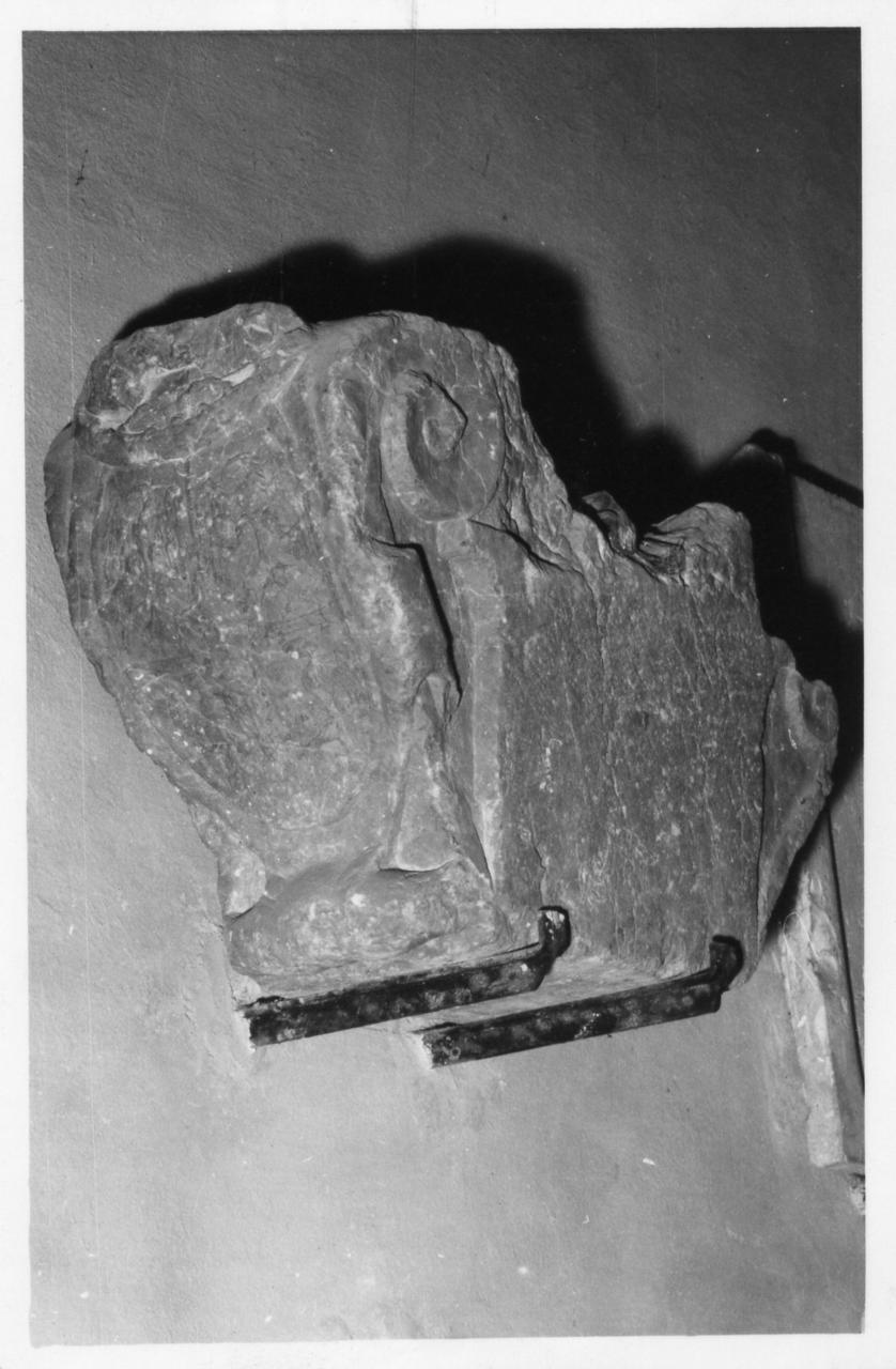 capitello - bottega italiana (sec. XVI)