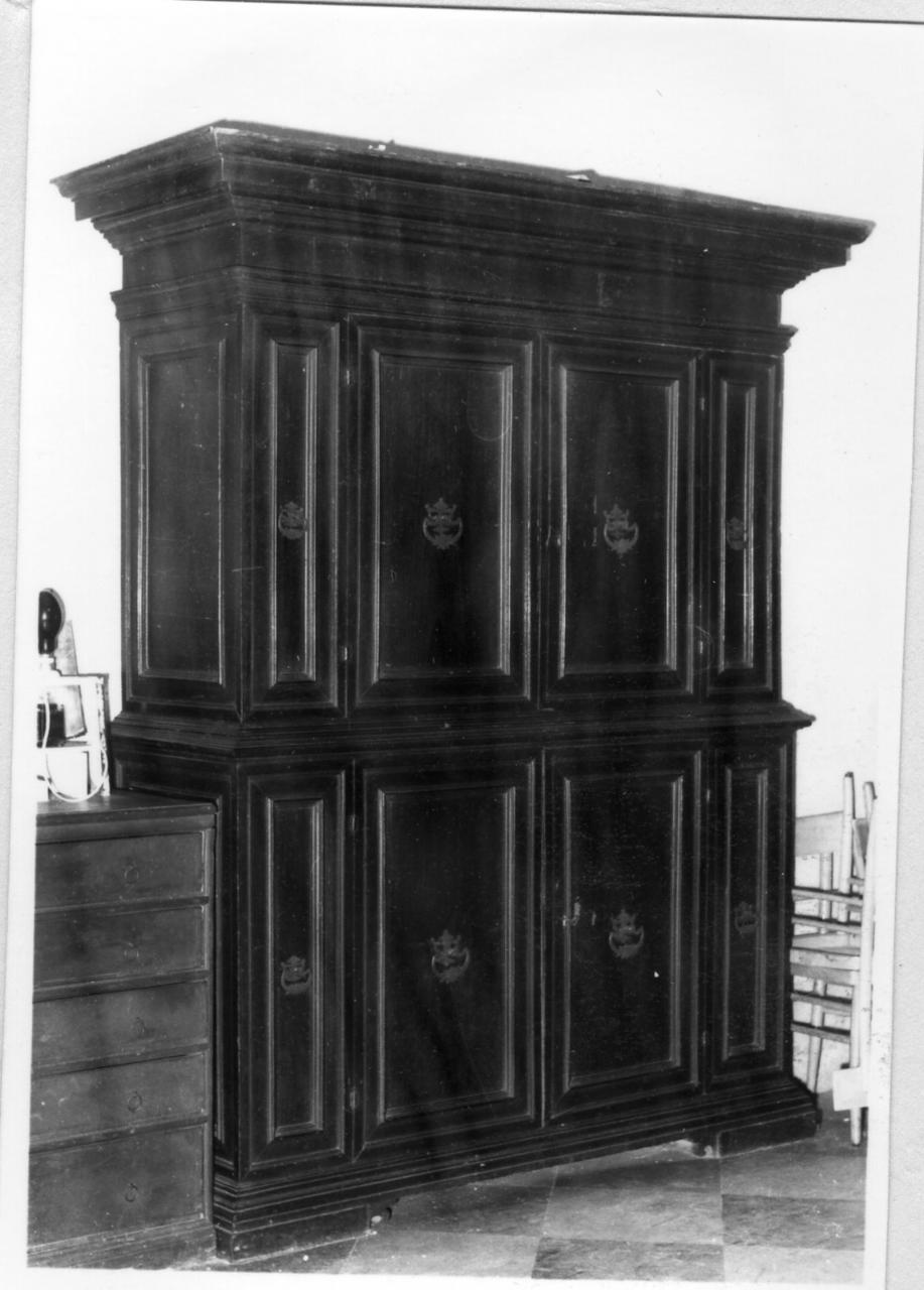 armadio da sacrestia, serie - bottega reggiana (seconda metà sec. XVII)
