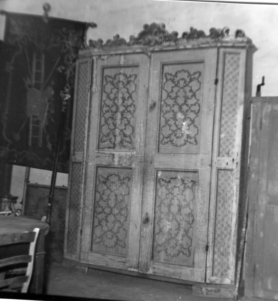 armadio per archivi - bottega emiliana (seconda metà sec. XVIII)