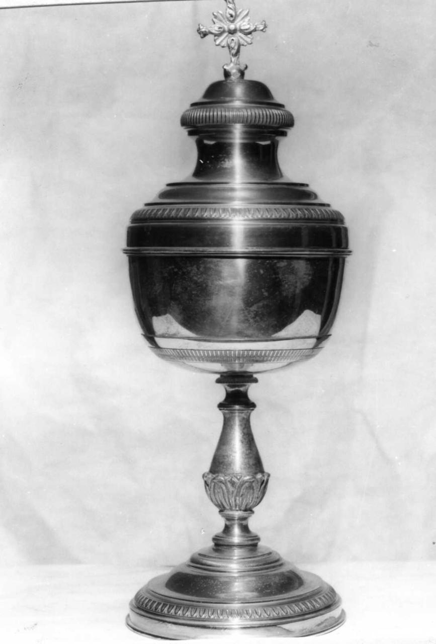 pisside - bottega emiliana (seconda metà sec. XIX)