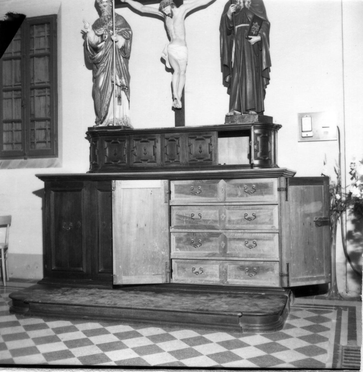 mobile da sacrestia con alzata - bottega reggiana (sec. XVIII)