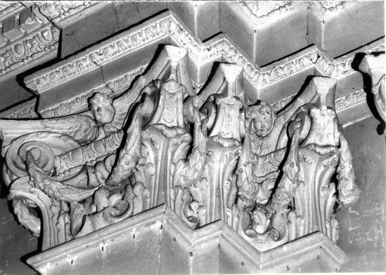 capitello di pilastro, serie - bottega emiliana (fine/inizio secc. XVII/ XVIII)