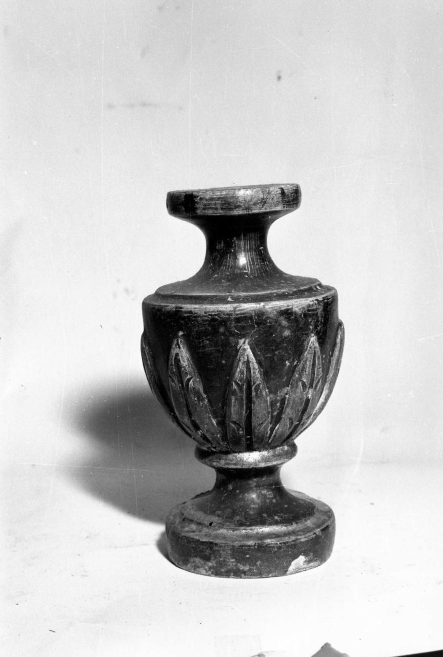 sostegno, serie - bottega emiliana (fine sec. XVIII)