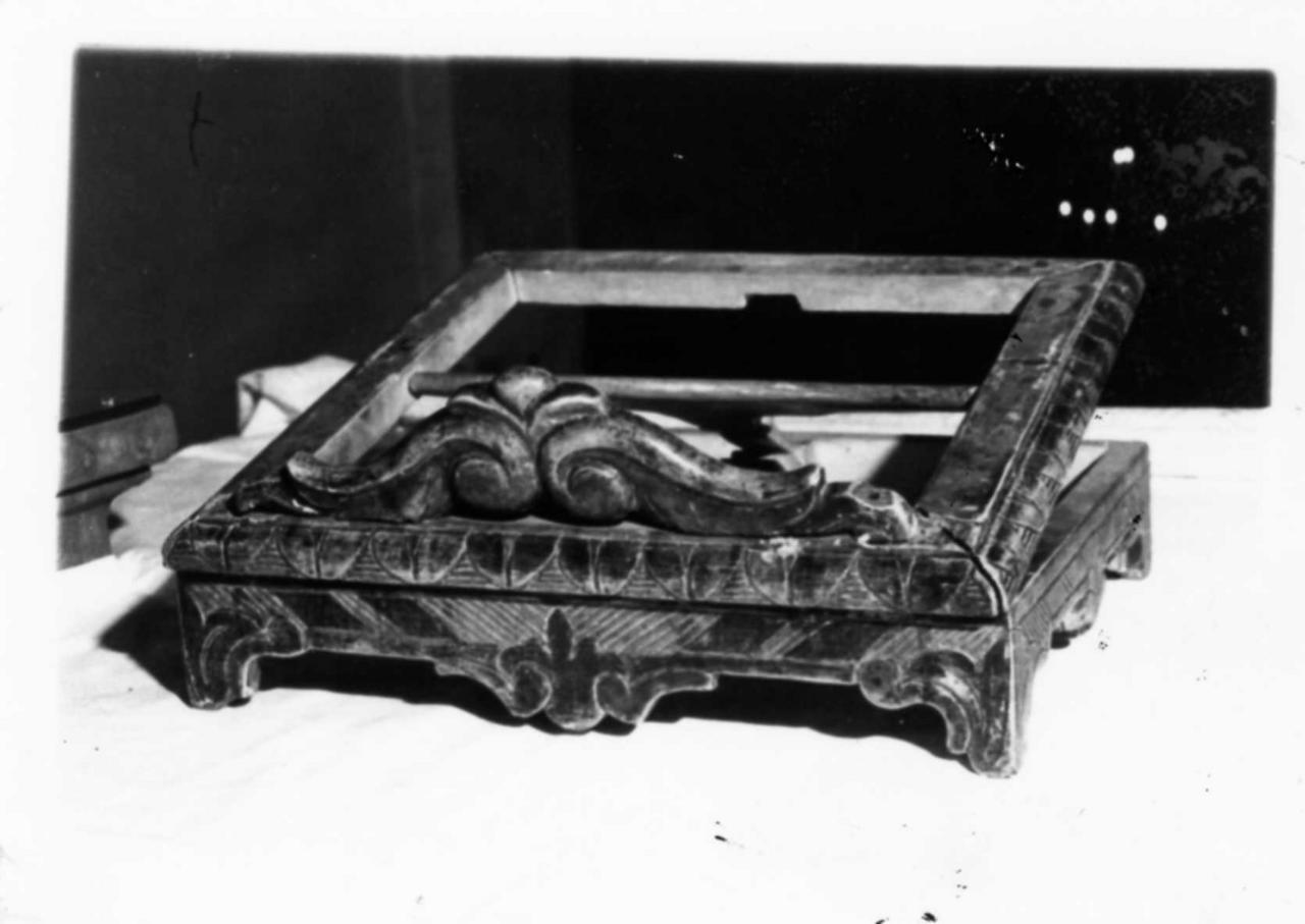 leggio - bottega emiliana (fine/inizio secc. XVIII/ XIX)